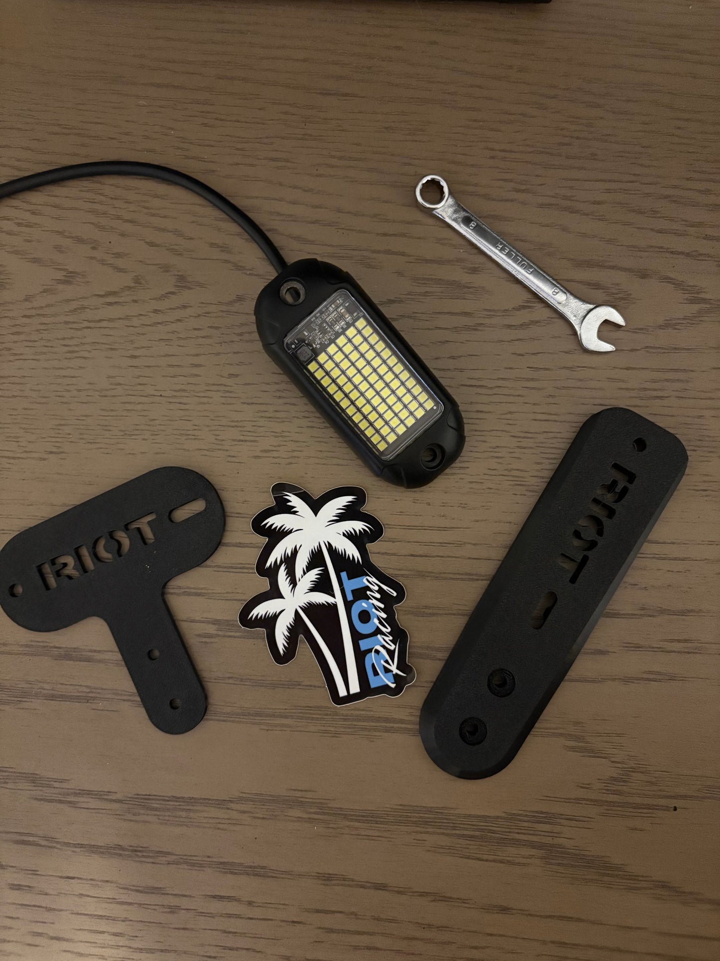 (PRE-ORDER)Riot BEAM (72LED ROCKLIGHT)