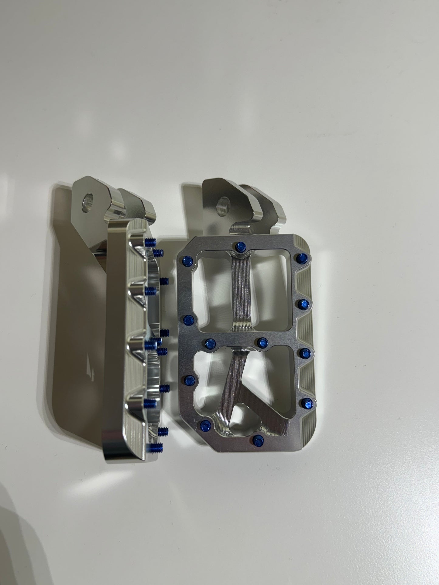 Mxp foot pegs