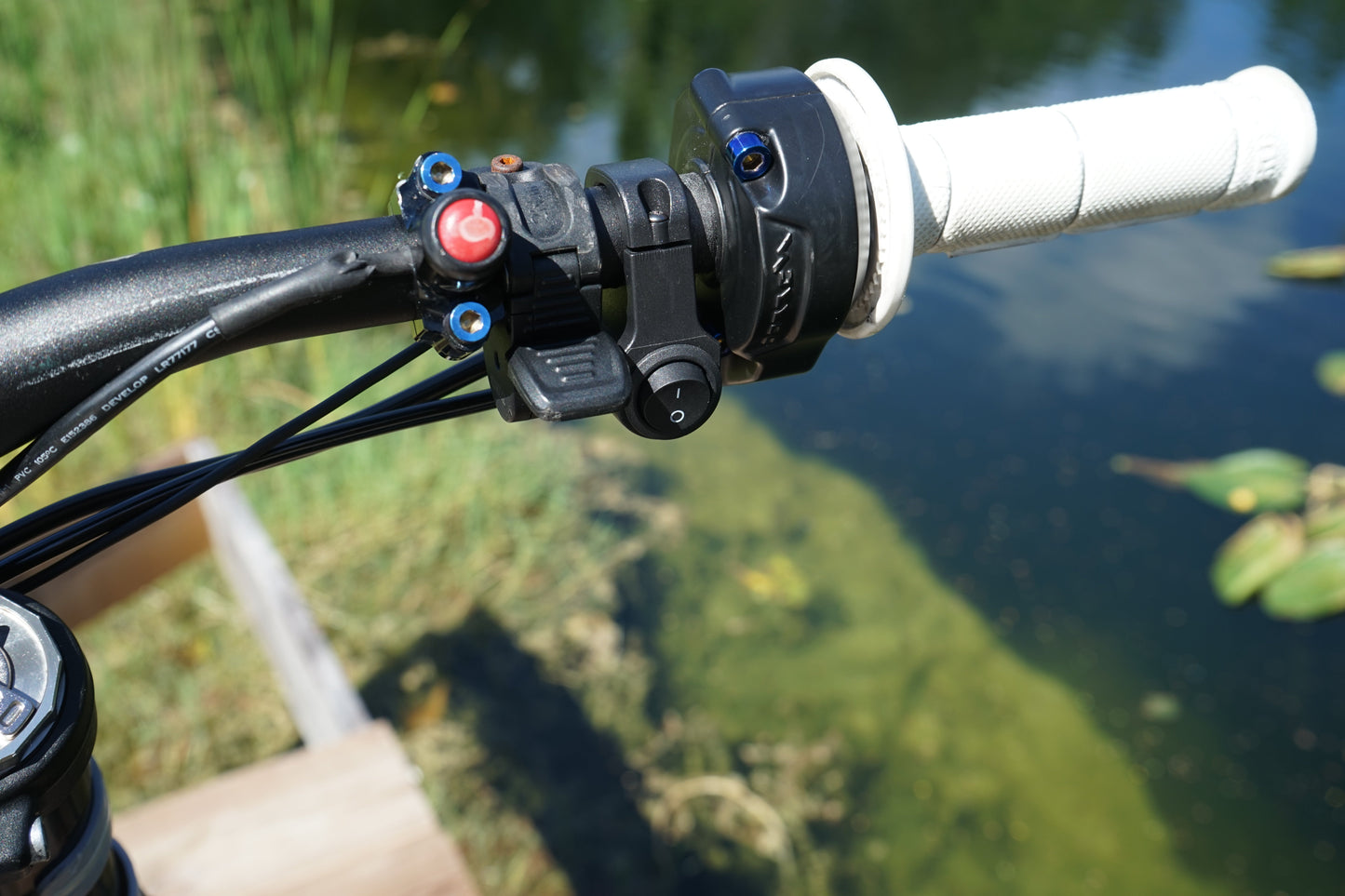 Surron lbx/lbs and Eride pro Wheelie light